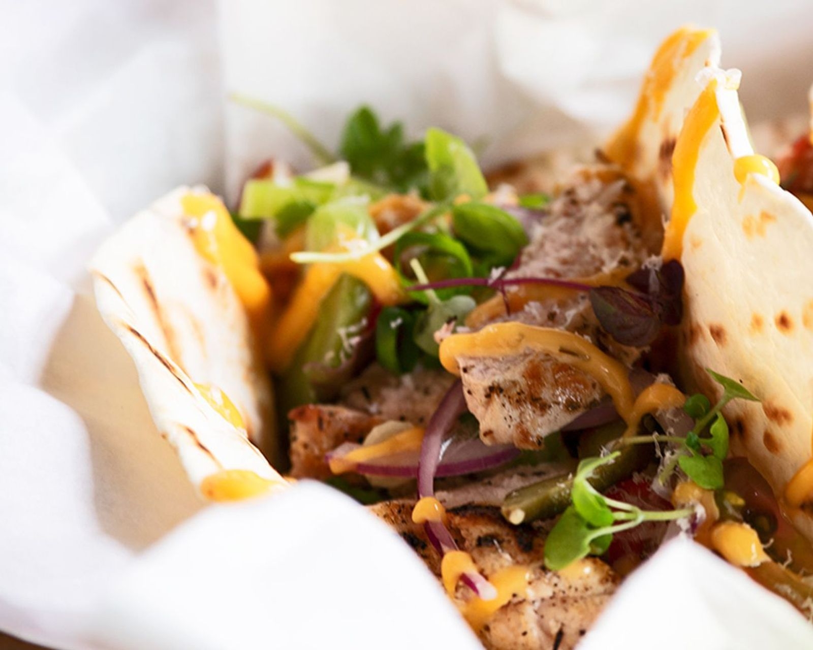 Op vakantie in eigen land met de Toscaanse Saus van Pauwels